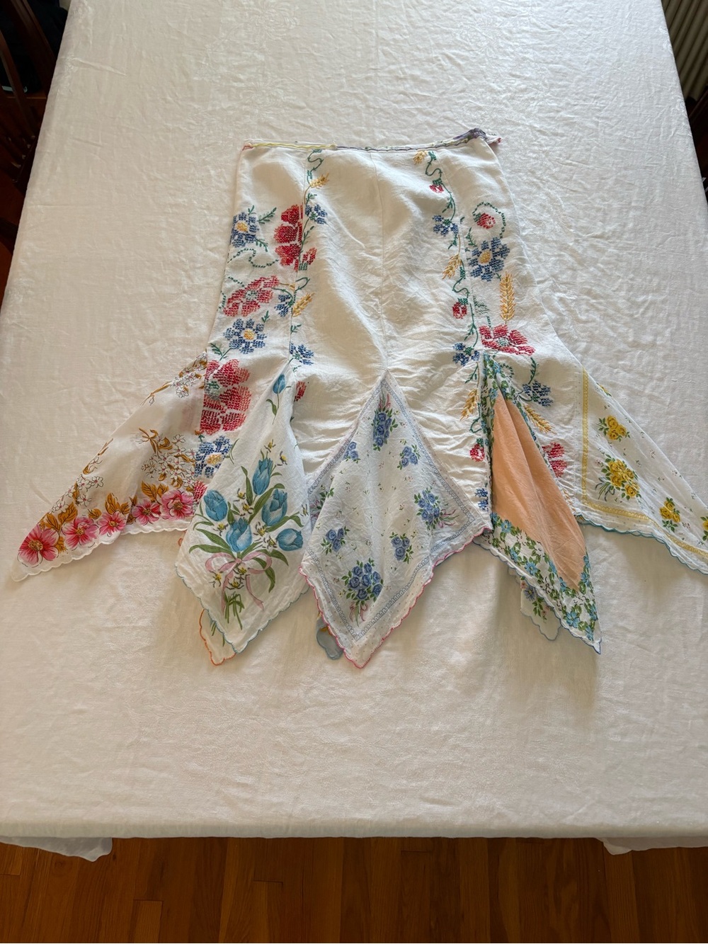 Vintage Handkerchief/Linen Floral Asymmetrical Midi Skirt - White Multicolor - Picture 5 of 9